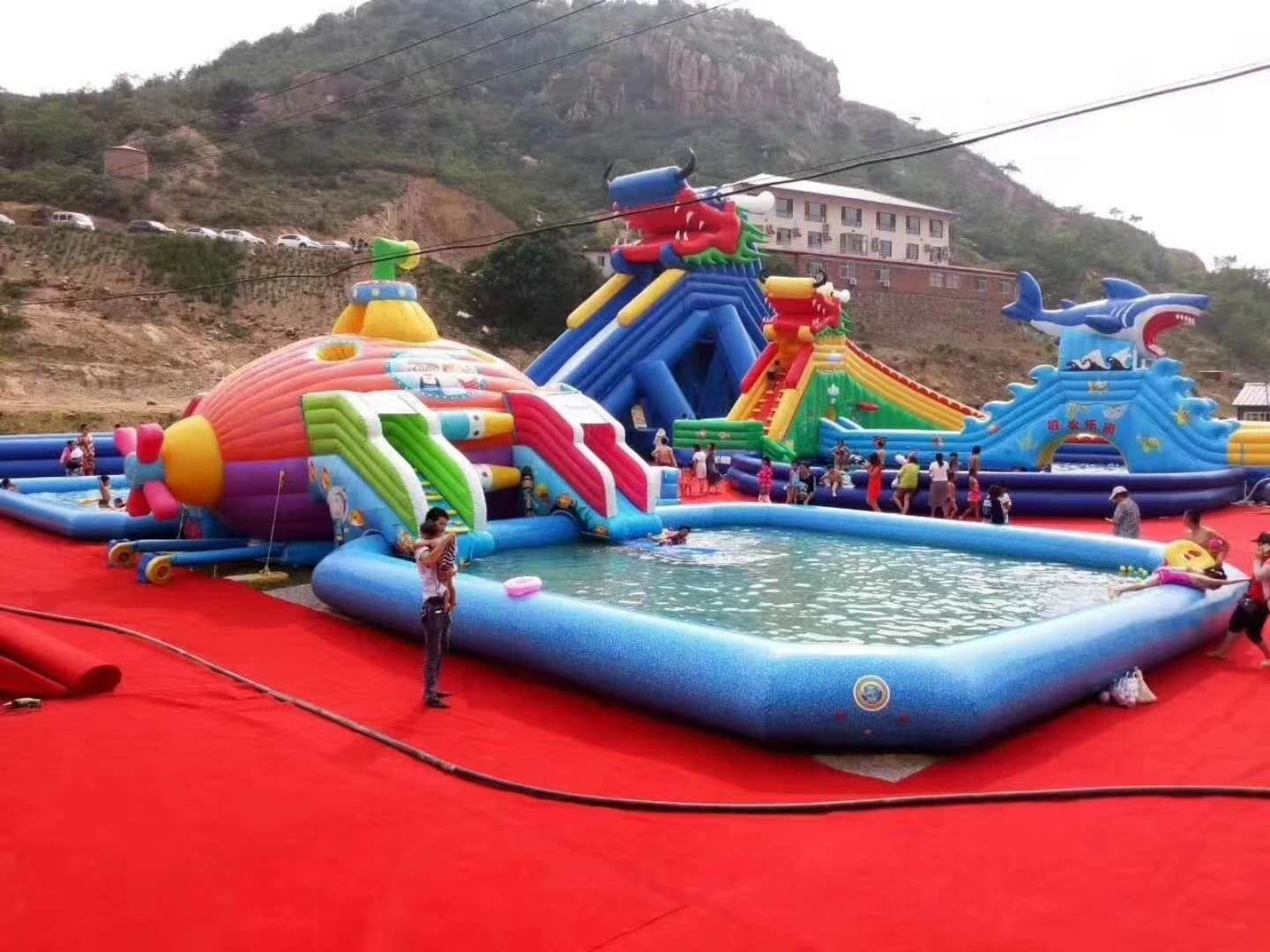 保定深海潜艇充气水上乐园
